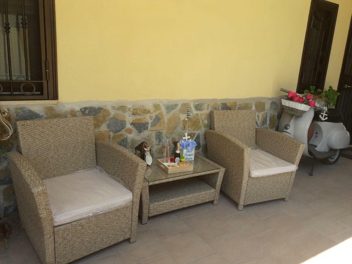 Pompei House Bed & Breakfast Scafati Exterior photo
